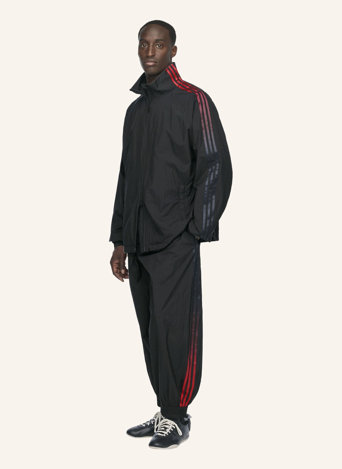 Y-3 Y-3 3-STREIFEN-NYLON-TRAININGSJACKE MIT FARBVERLAUF: SCHWARZ