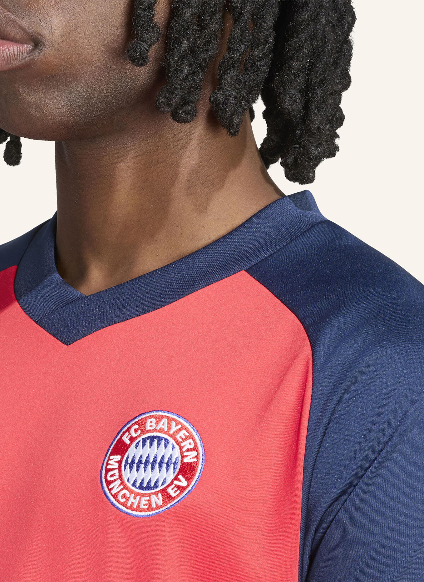 adidas FC BAYERN MÜNCHEN 26/27 PRE-MATCH SHIRT: ROT