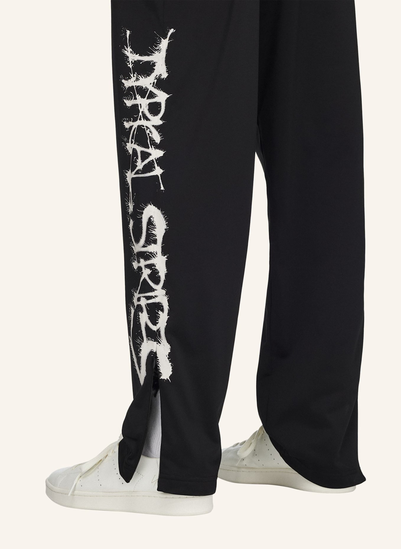 Y-3 Y-3 CHITO GRAFIK TRAININGSHOSE: SCHWARZ