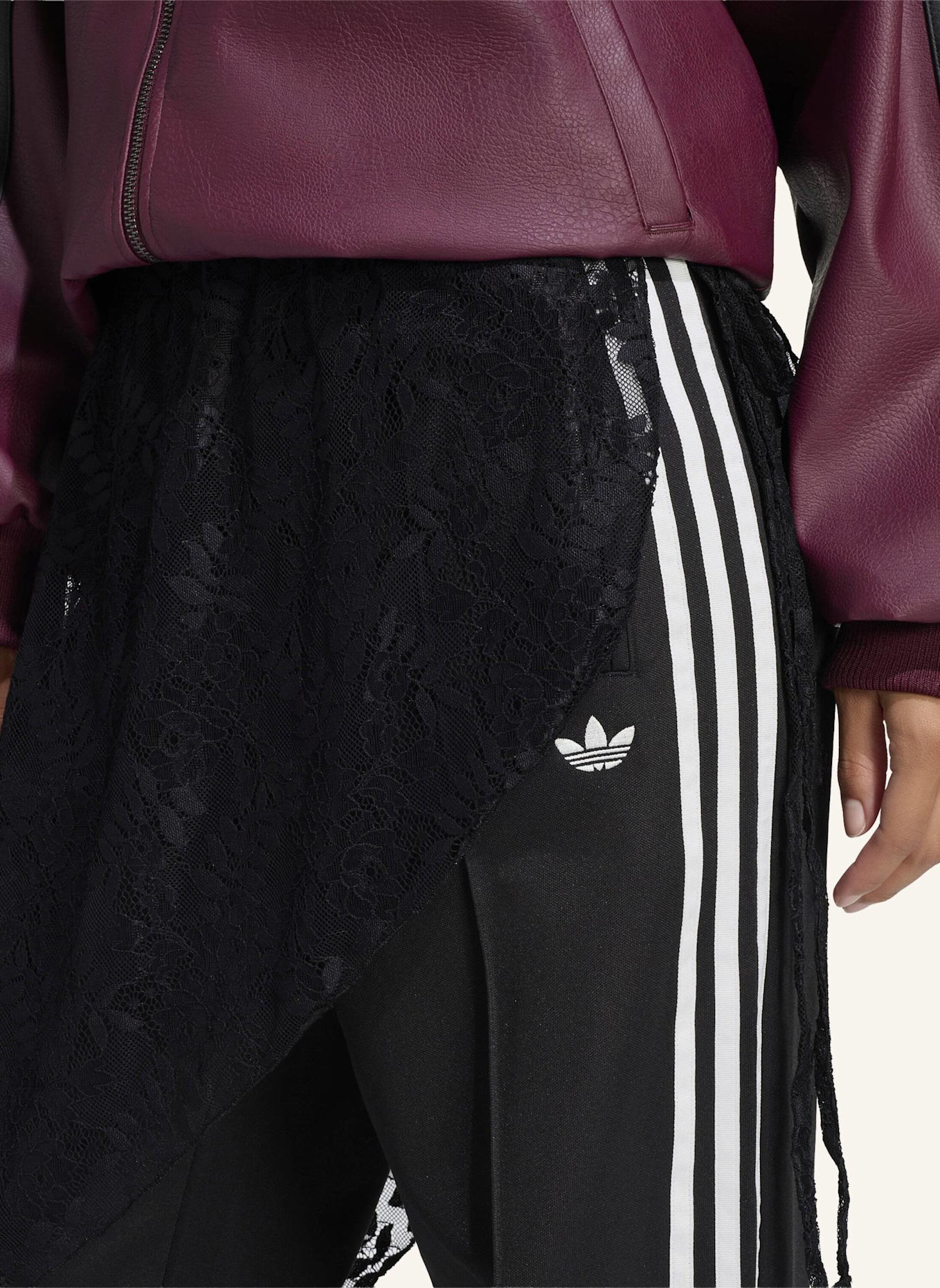 adidas Originals 2IN1 FIREBIRD LOOSE TRAININGSHOSE, LACE SKIRT: SCHWARZ