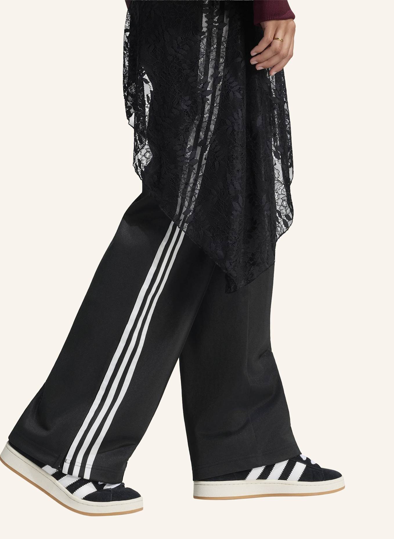 adidas Originals 2IN1 FIREBIRD LOOSE TRAININGSHOSE, LACE SKIRT: SCHWARZ
