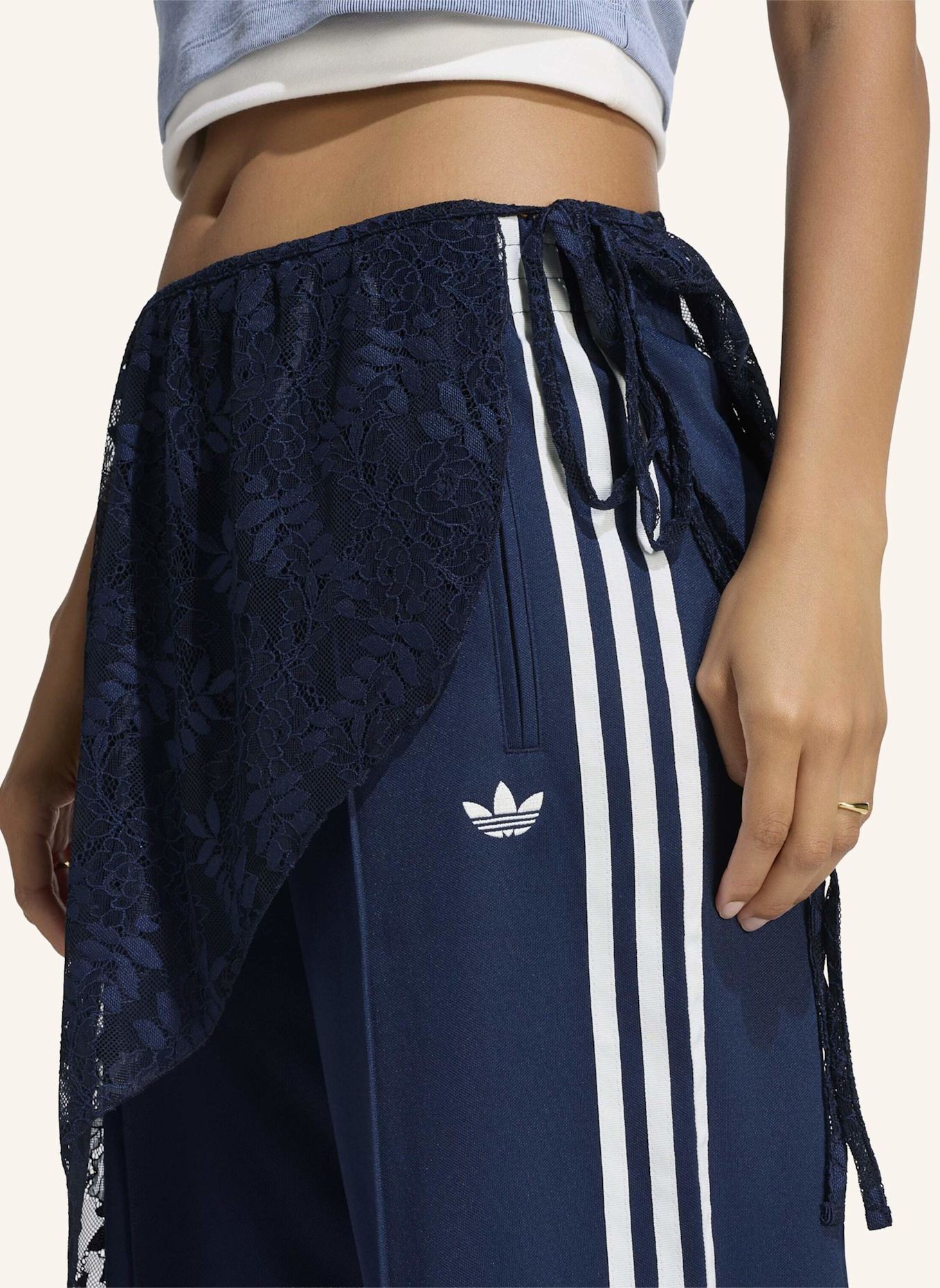 adidas Originals 2IN1 FIREBIRD LOOSE TRAININGSHOSE, LACE SKIRT: BLAU