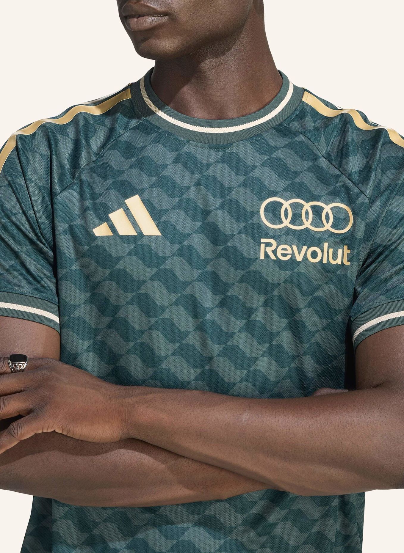 adidas AUDI REVOLUT F1 TEAM 2026 SAMPA SOUL AUTHENTIC FAHRER T-SHIRT: GRÜN