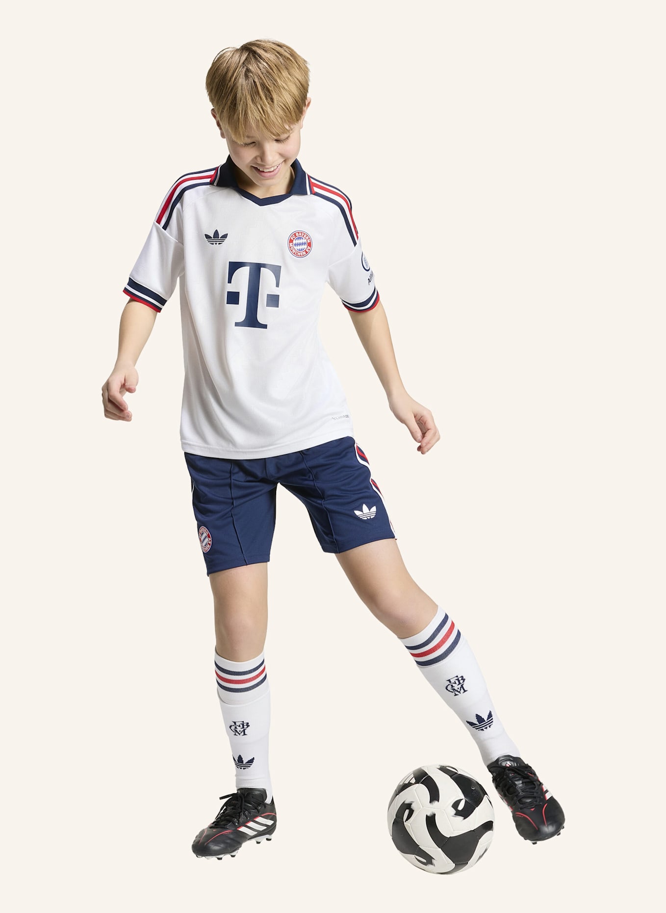 adidas FC BAYERN MÜNCHEN 26/27 KIDS AUSWÄRTSTRIKOT: WEISS
