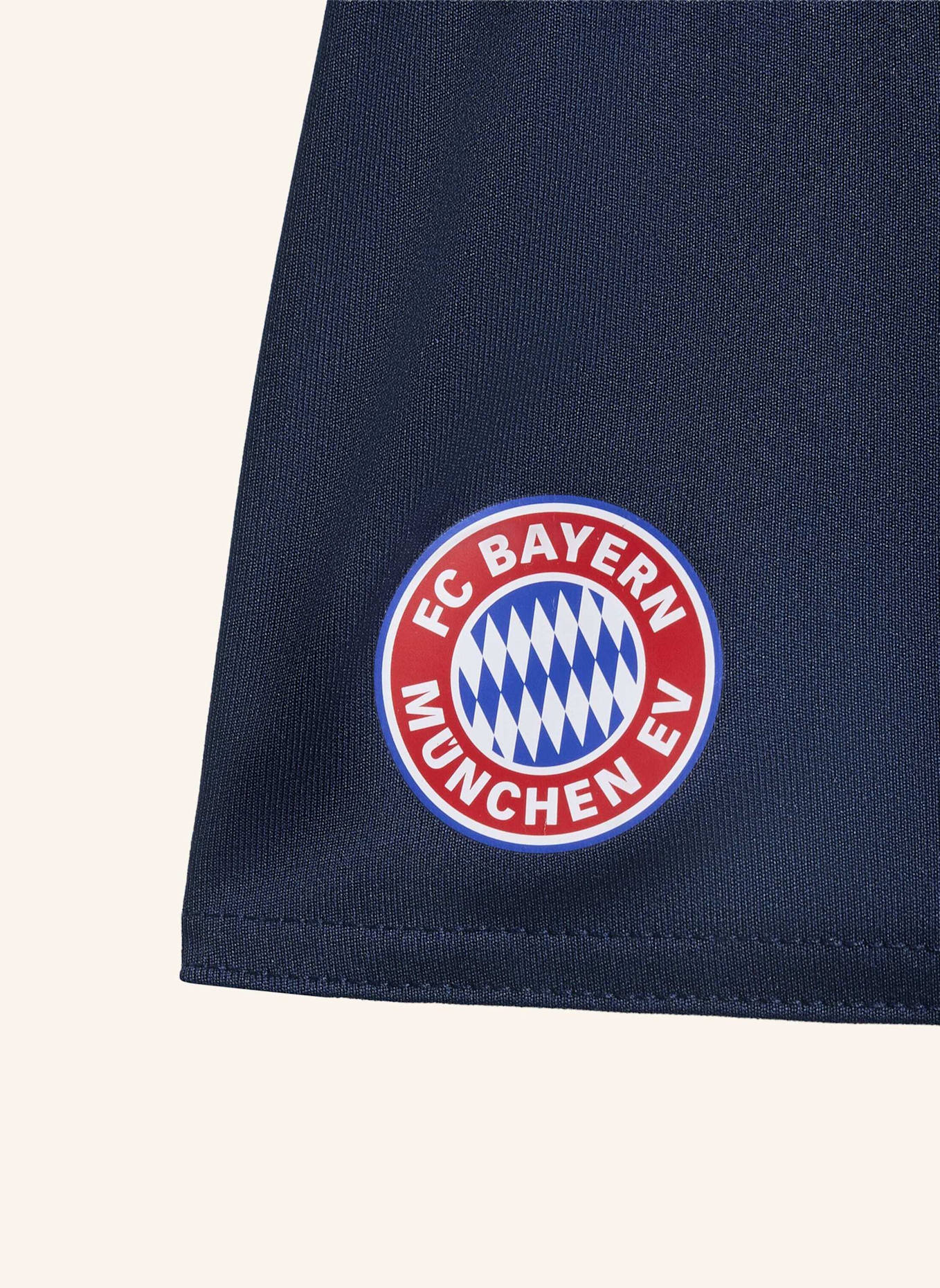 adidas FC BAYERN MÜNCHEN 26/27 MINI-AUSWÄRTSAUSRÜSTUNG: WEISS