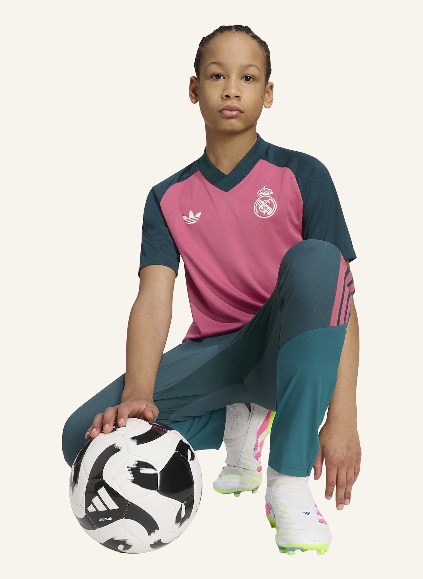 adidas REAL MADRID 26/27 KIDS PRE-MATCH TRIKOT: ROSA/ GRÜN