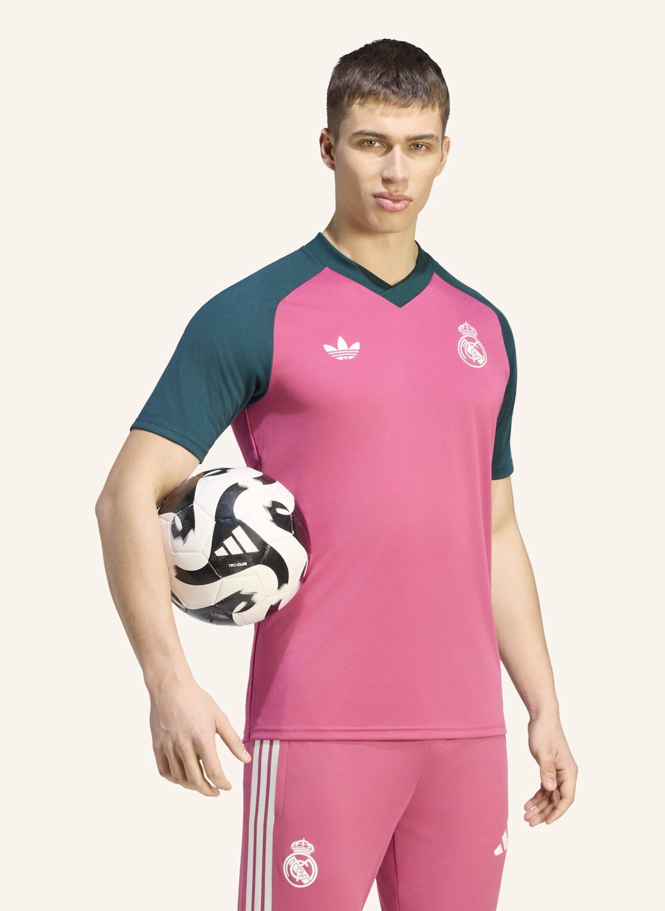 adidas REAL MADRID 26/27 PRE-MATCH TRIKOT: ROSA/ GRÜN
