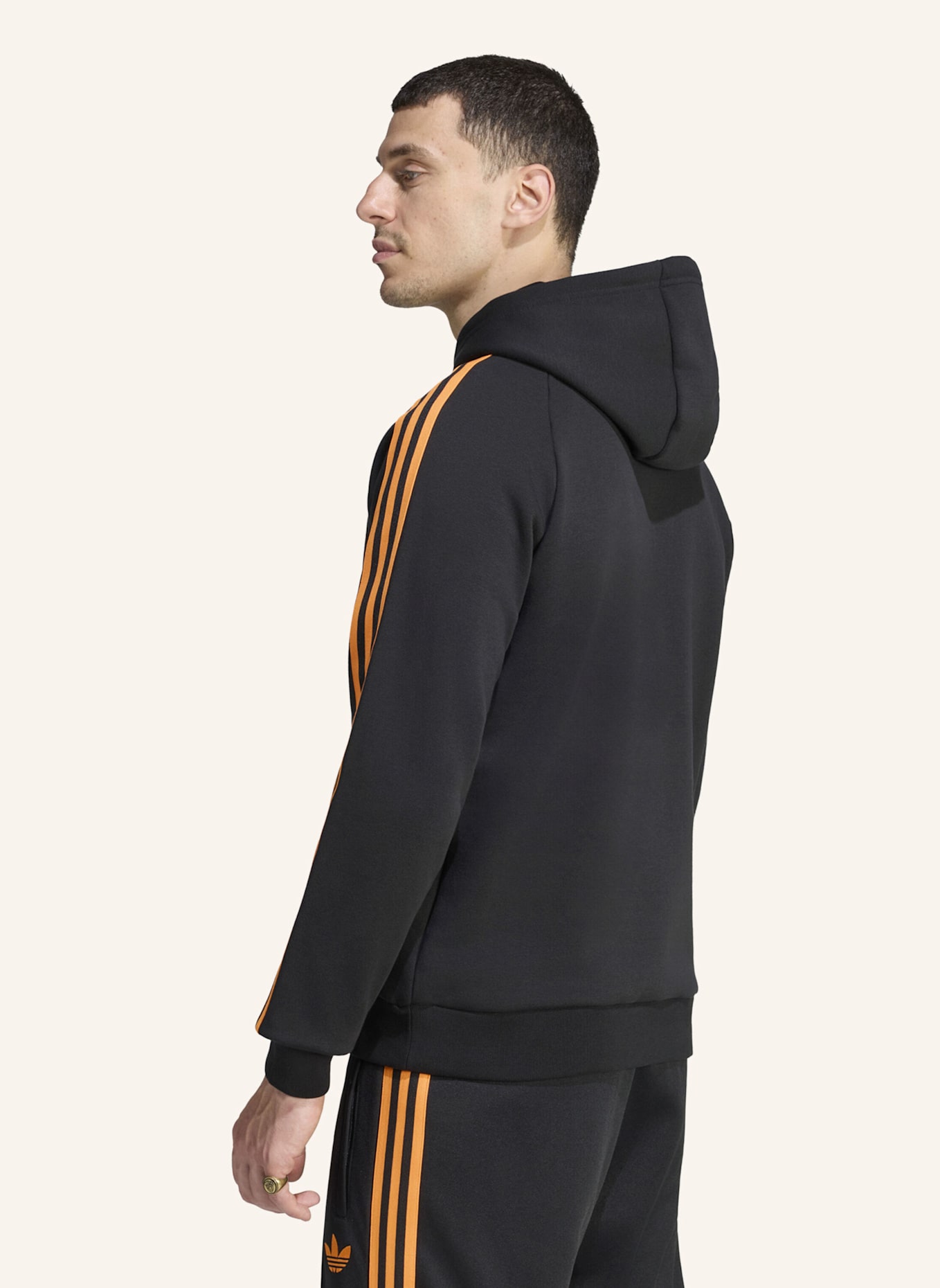 adidas AJAX AMSTERDAM ORIGINALS HOODIE: SCHWARZ