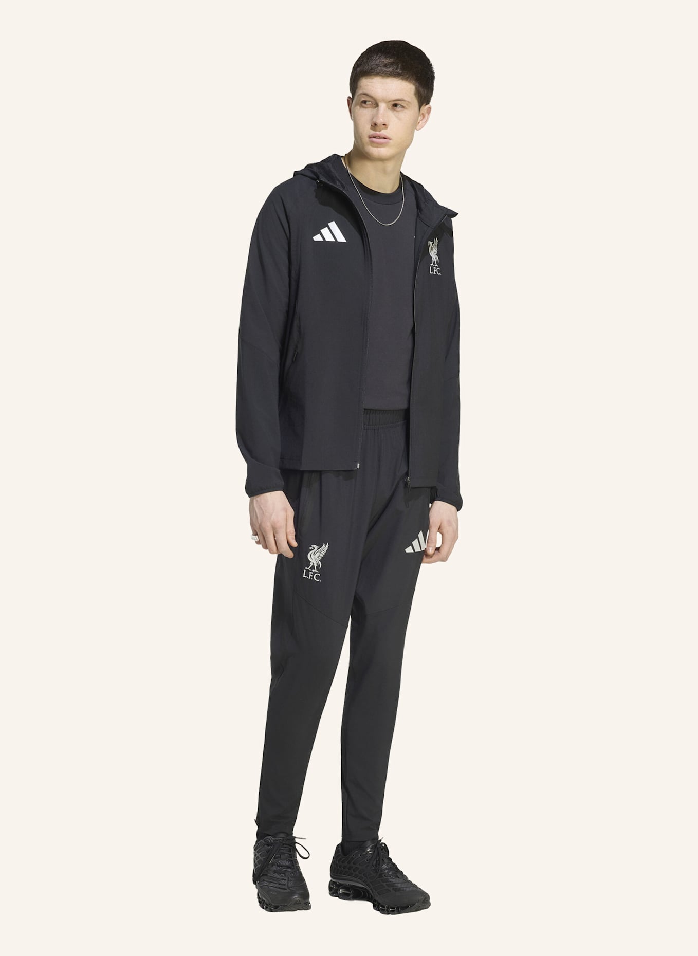 adidas FC LIVERPOOL TIRO TRAVEL HOSE: SCHWARZ