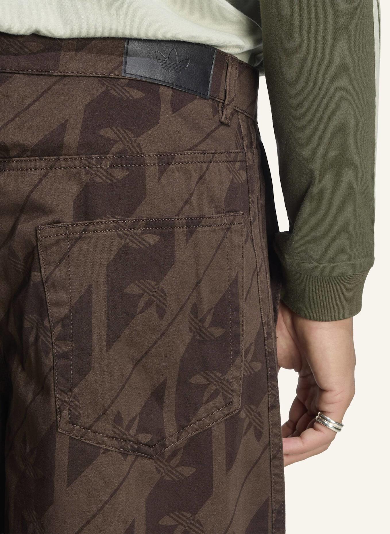 adidas Originals MONOGRAMM-JORTS: BRAUN