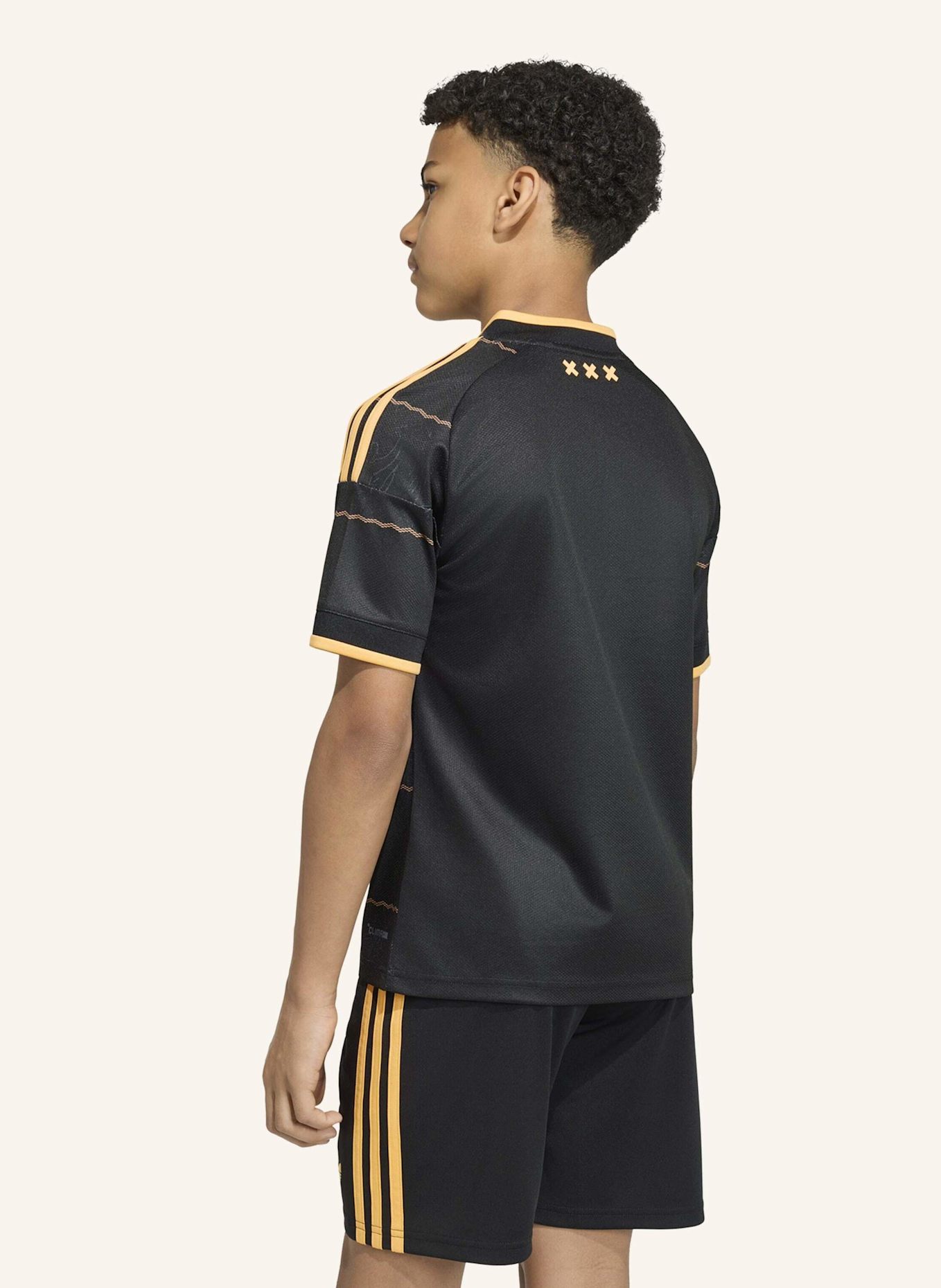 adidas AJAX AMSTERDAM 26/27 KIDS AUSWÄRTSTRIKOT: SCHWARZ/ ORANGE