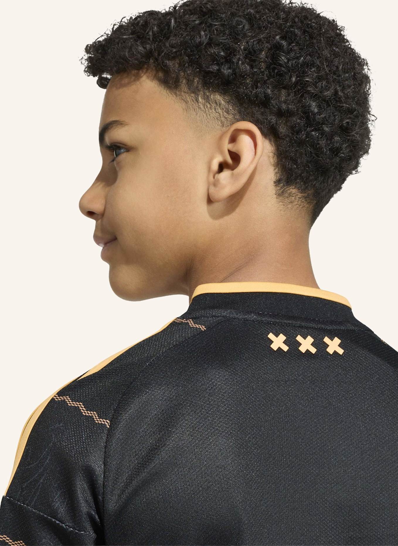 adidas AJAX AMSTERDAM 26/27 KIDS AUSWÄRTSTRIKOT: SCHWARZ/ ORANGE
