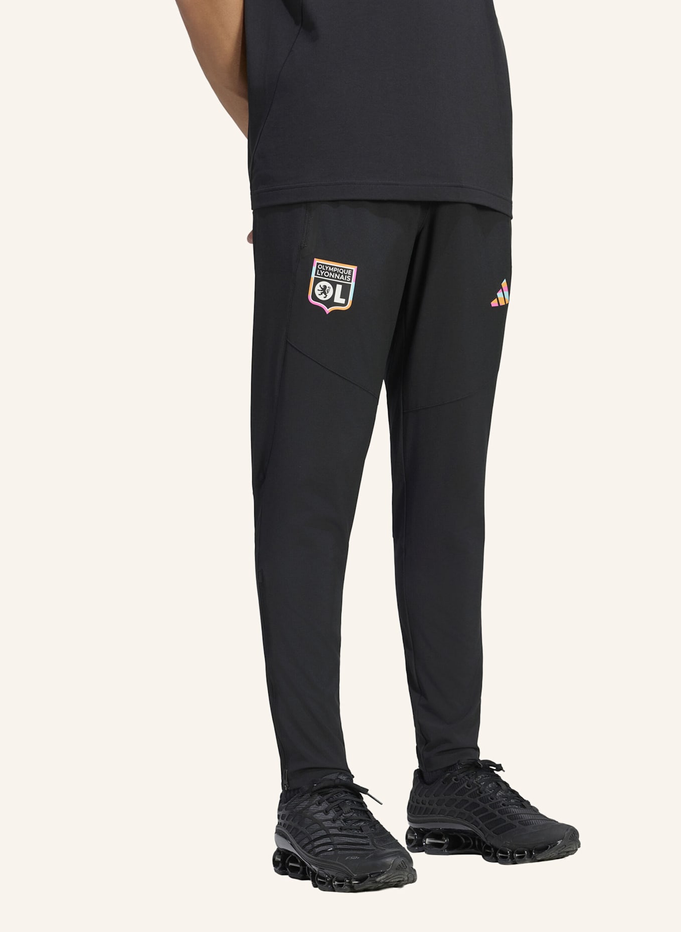 adidas OLYMPIQUE LYON TIRO REISEHOSE: SCHWARZ