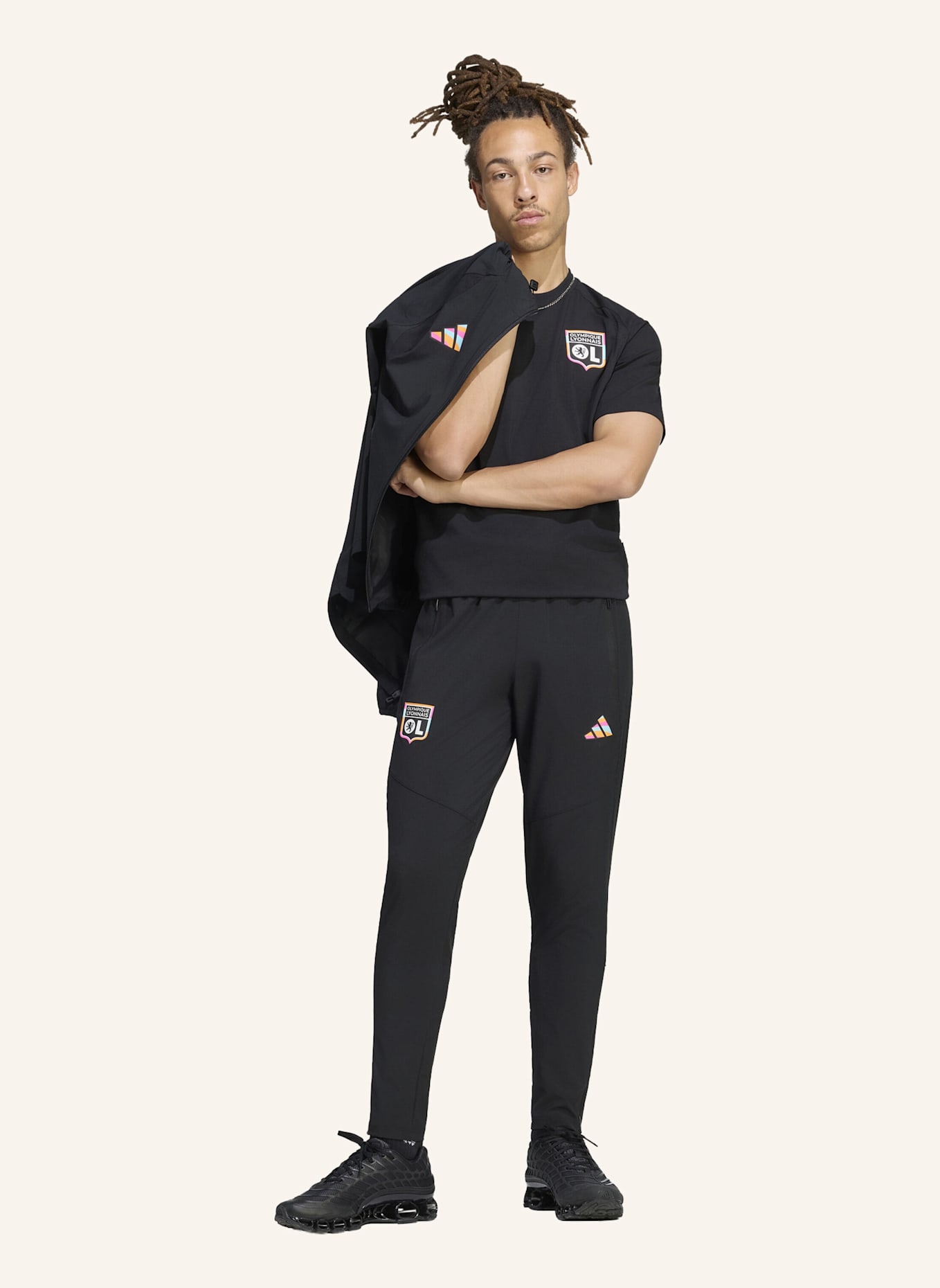 adidas OLYMPIQUE LYON TIRO REISEHOSE: SCHWARZ