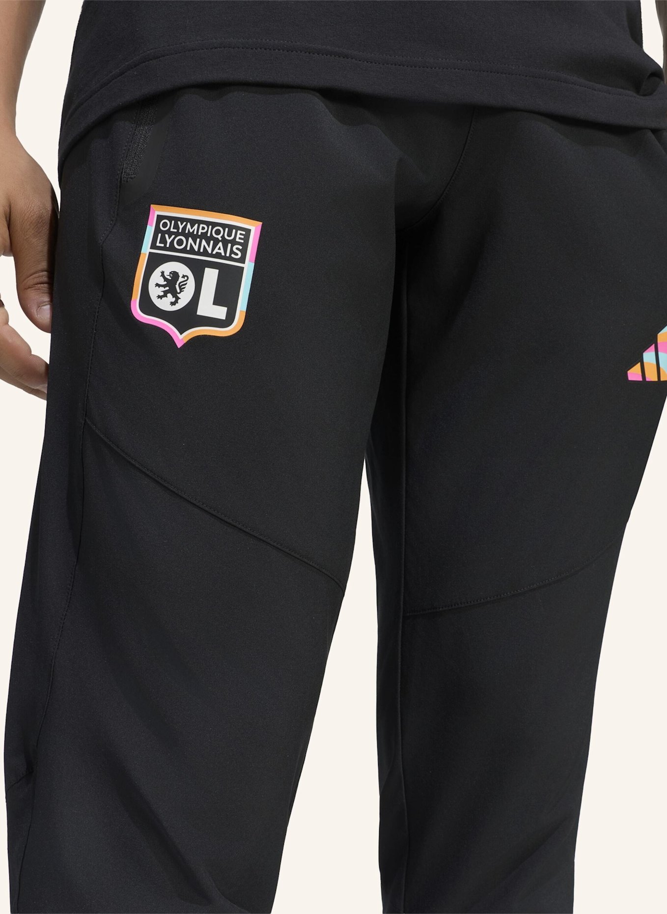 adidas OLYMPIQUE LYON TIRO REISEHOSE: SCHWARZ