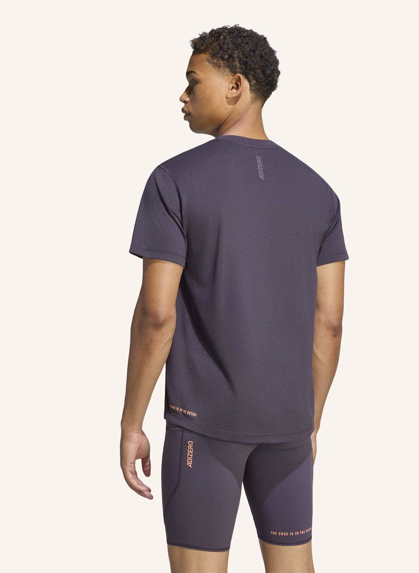 adidas ADIDAS RUNNING X LABRUM T-SHIRT: SCHWARZ