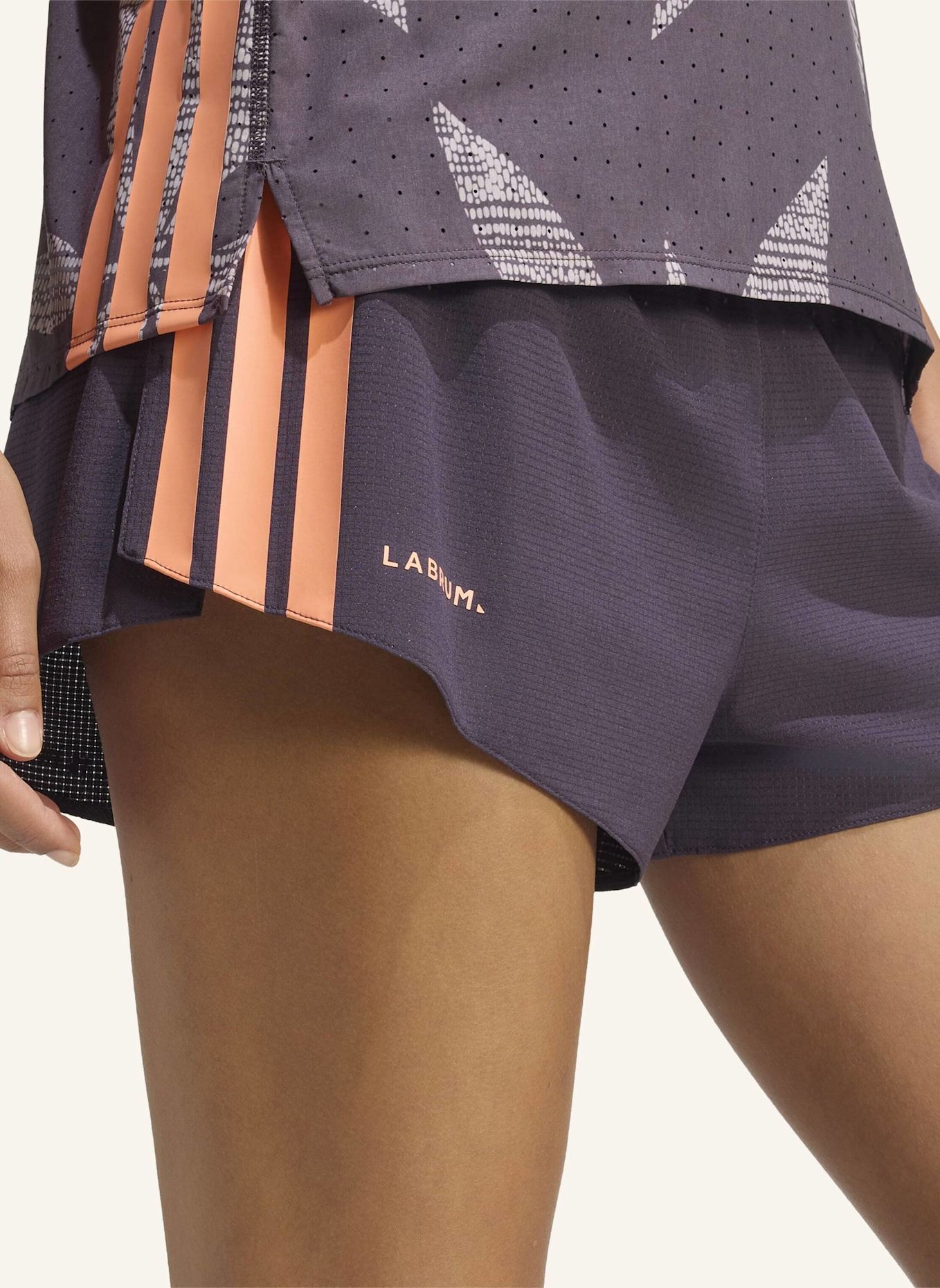 adidas ADIDAS RUNNING X LABRUM SHORTS: SCHWARZ