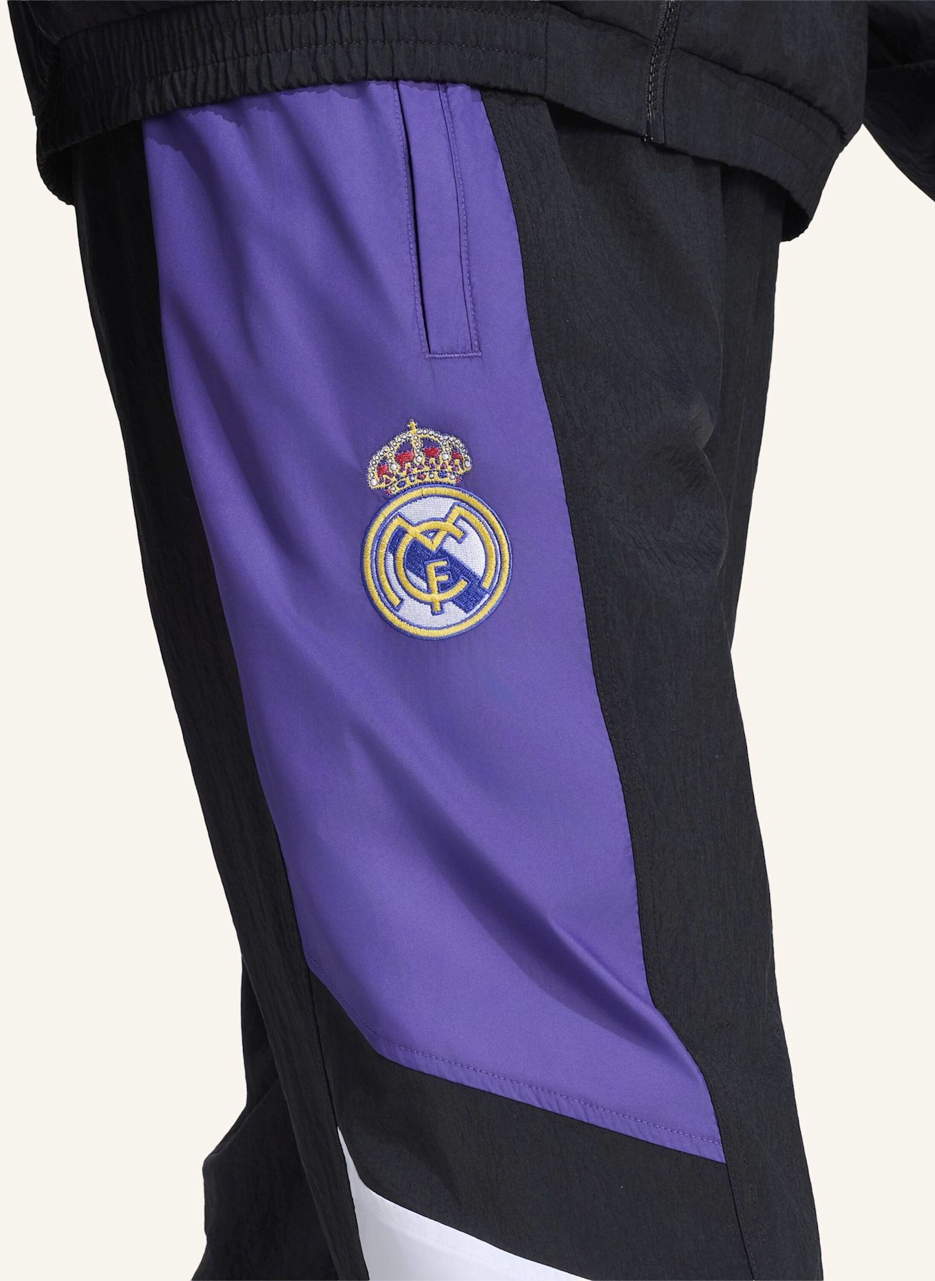 adidas REAL MADRID EQT TRAININGSHOSE: SCHWARZ