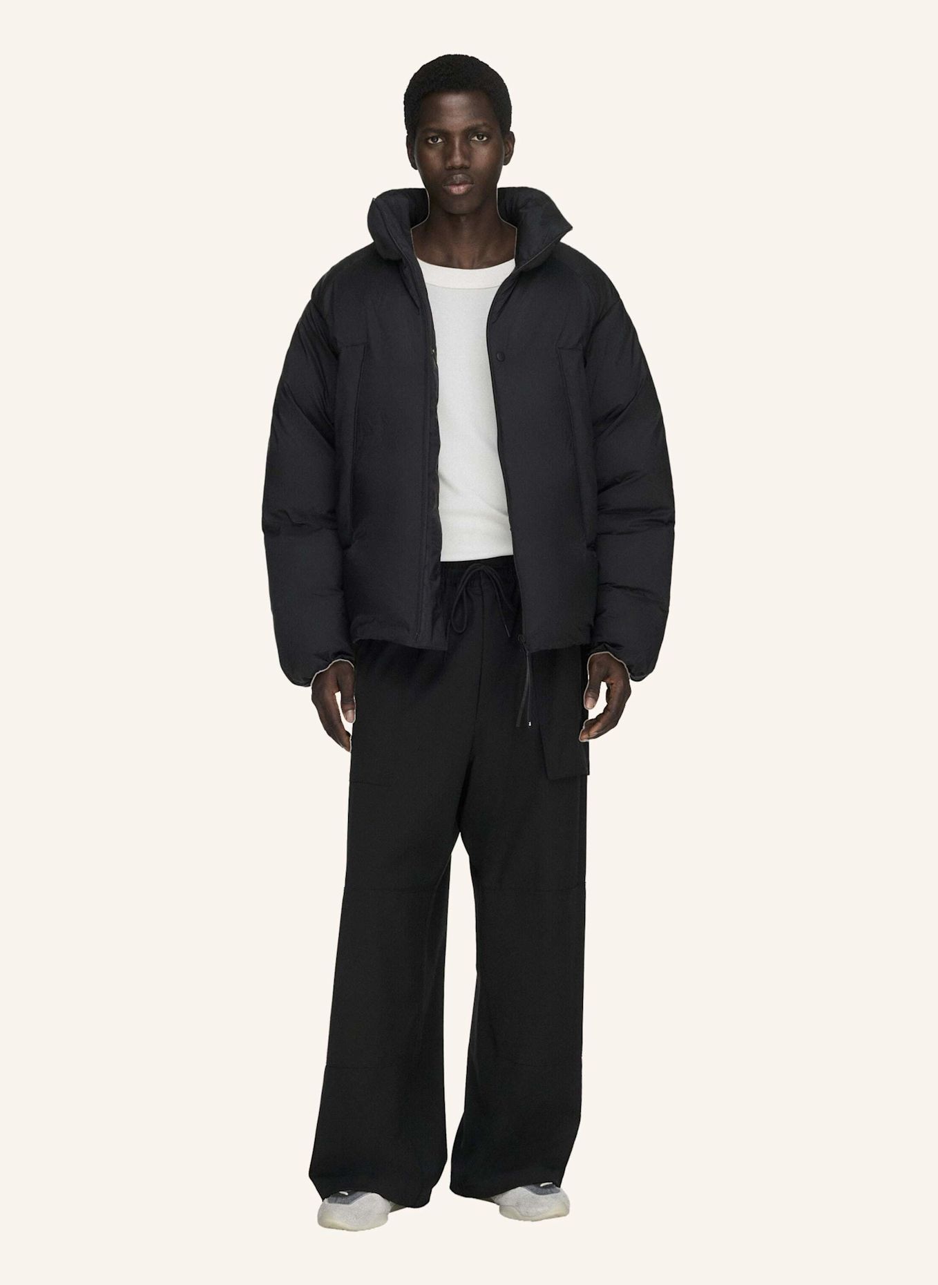 Y-3 Y-3 PUFFER JACKE, KAPUZE: SCHWARZ