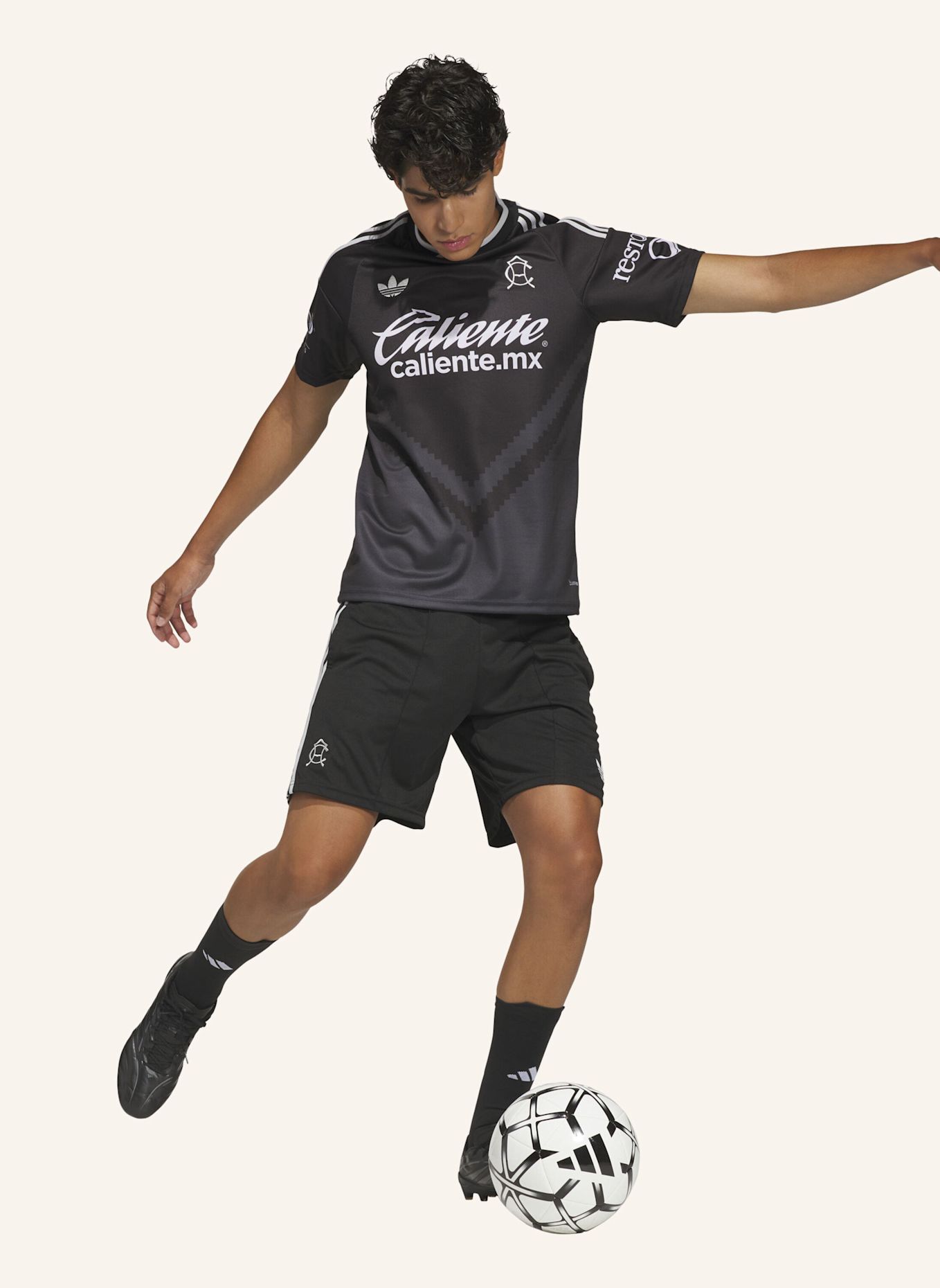 adidas CLUB AMERICA 26/27 AUSWÄRTSTRIKOT: SCHWARZ / GRAU