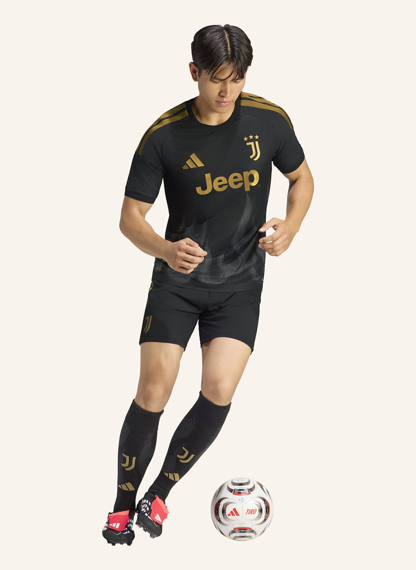 adidas JUVENTUS TURIN 26/27 AUTHENTIC AUSWEICHTRIKOT: SCHWARZ