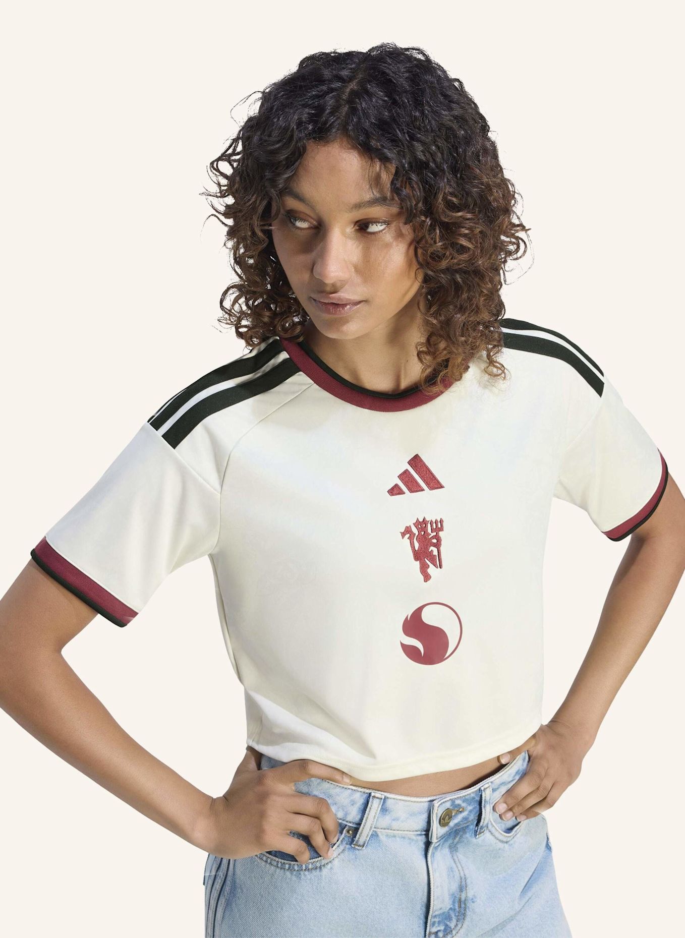 adidas MANCHESTER UNITED 26/27 AUSWEICHTRIKOT, KÜRZER GESCHNITTEN: WEISS