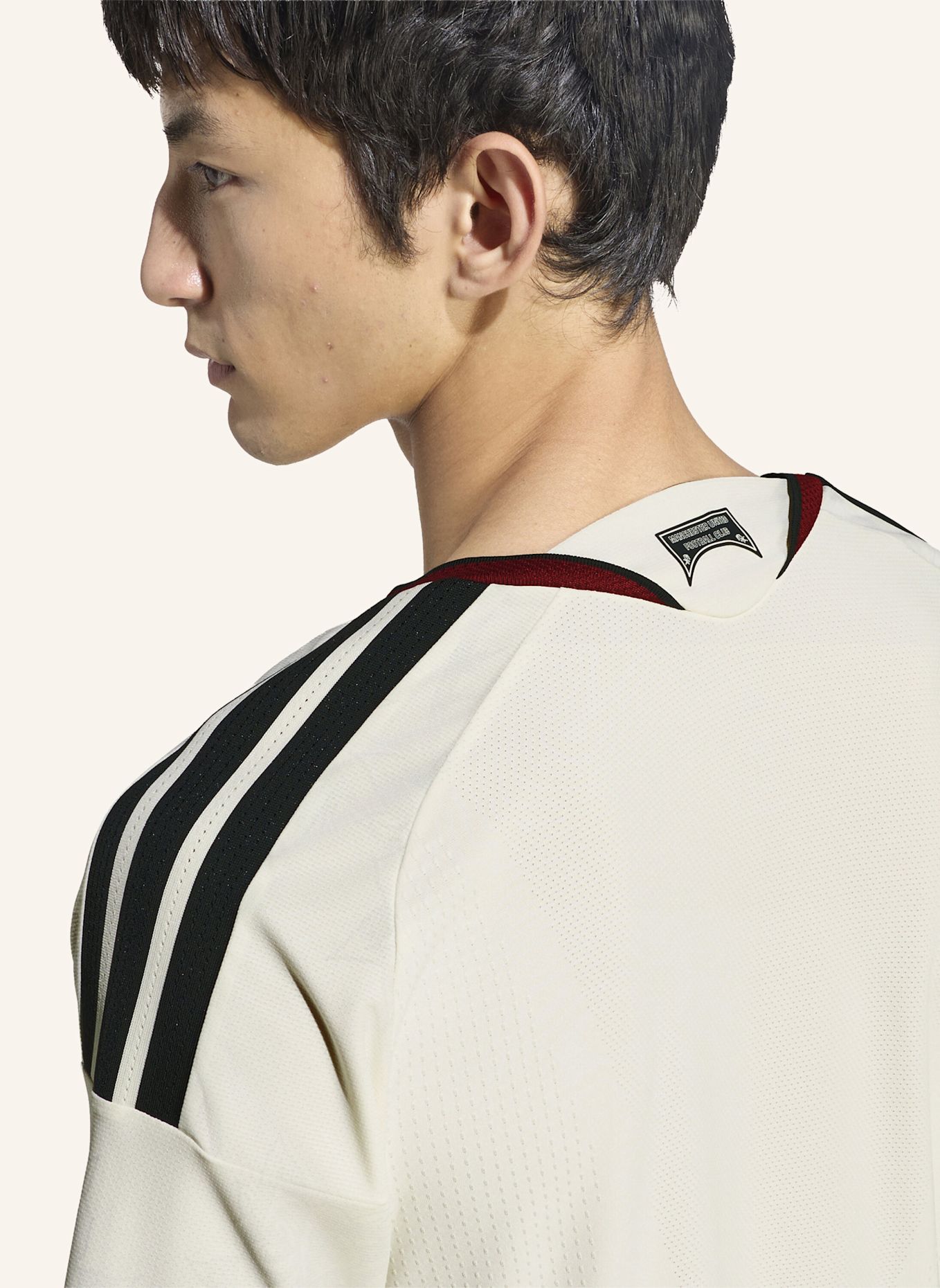 adidas MANCHESTER UNITED 26/27 AUTHENTIC AUSWEICHTRIKOT: WEISS