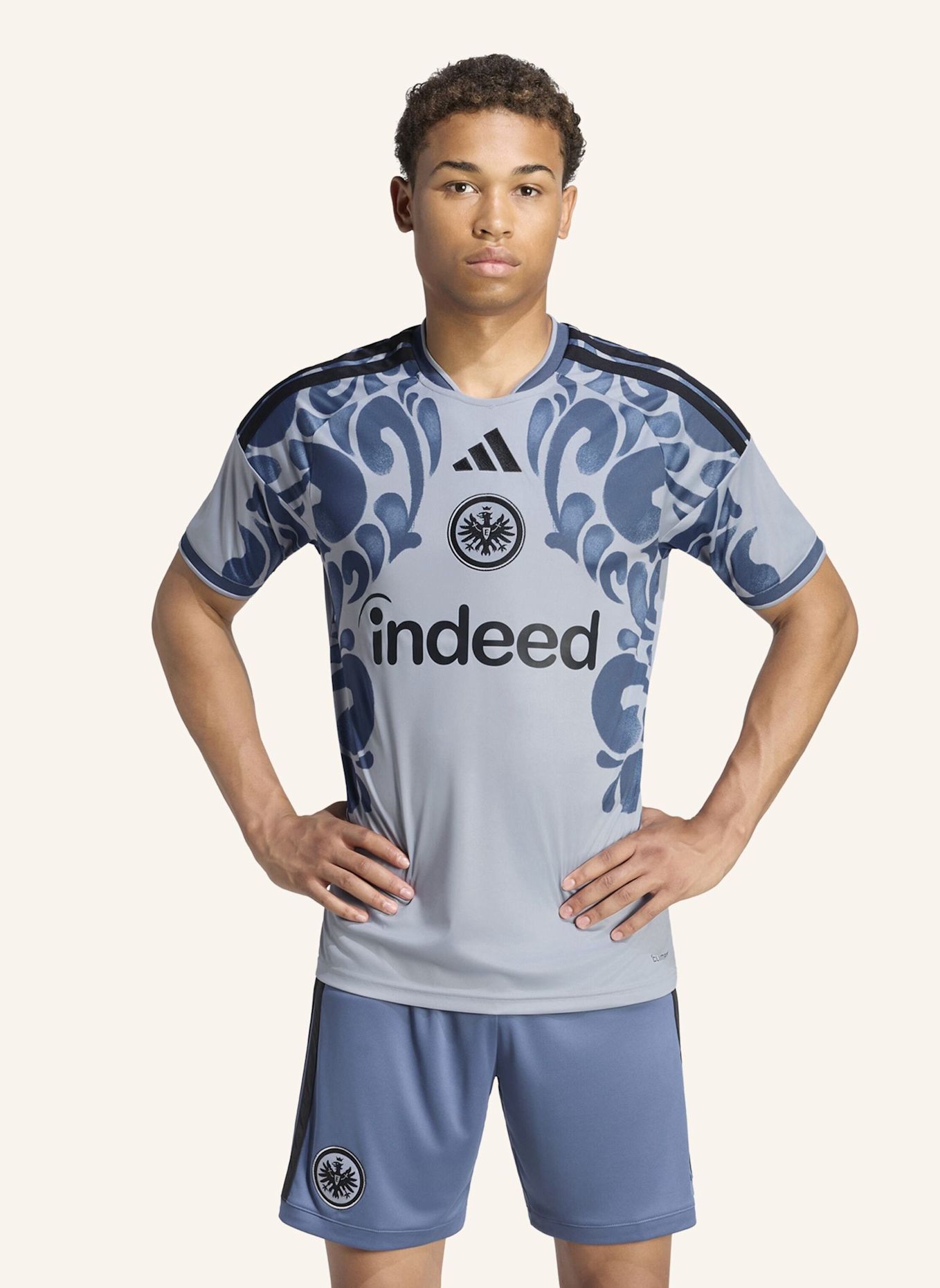 adidas EINTRACHT FRANKFURT 26/27 AUSWEICHTRIKOT: GRAU