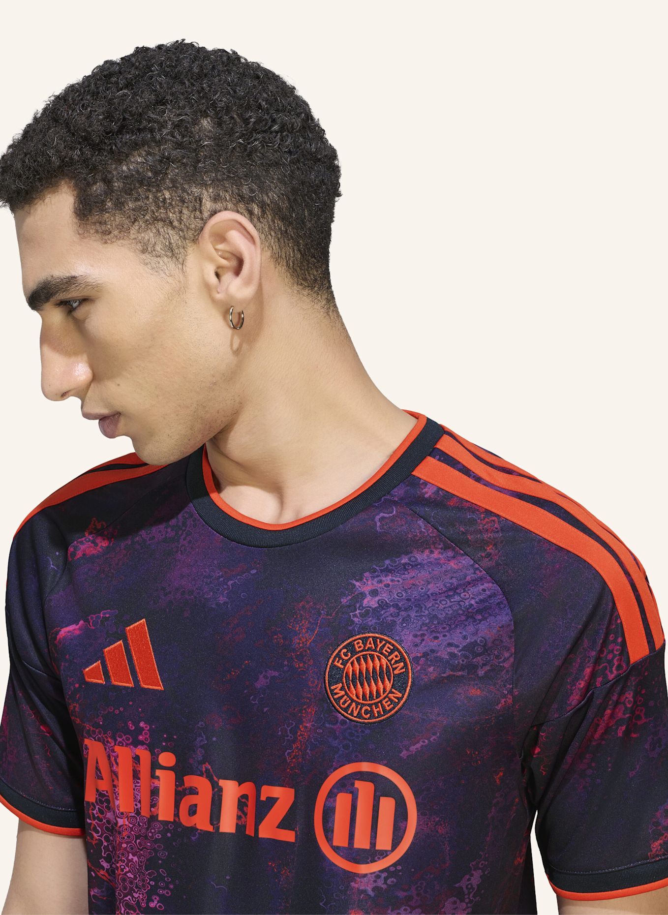 adidas FC BAYERN MÜNCHEN 26/27 AUSWEICHTRIKOT: NEONLILA / NEONROT / NEONROSA