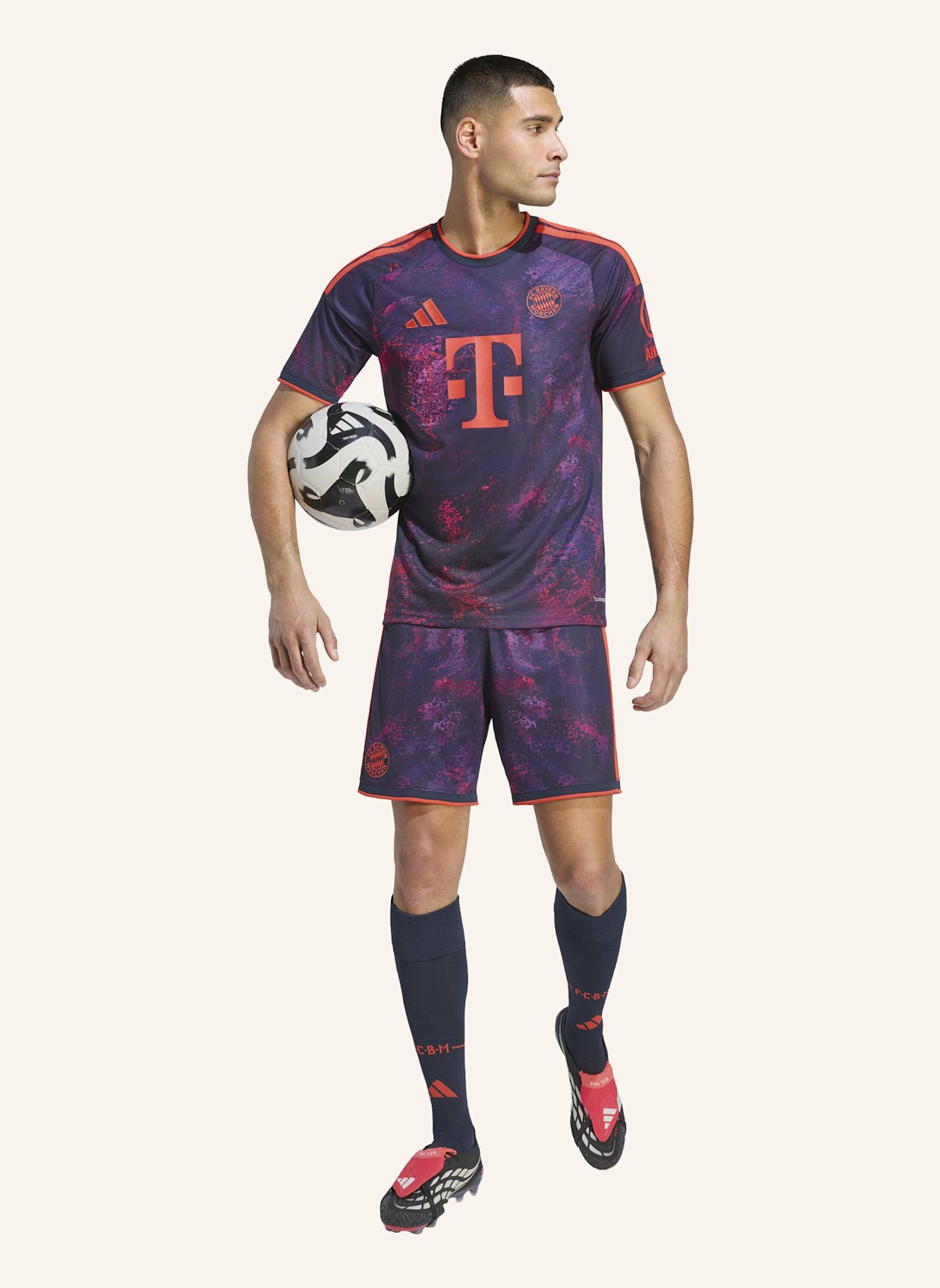 adidas FC BAYERN MÜNCHEN 26/27 AUSWEICHTRIKOT: NEONLILA / NEONROT / NEONROSA