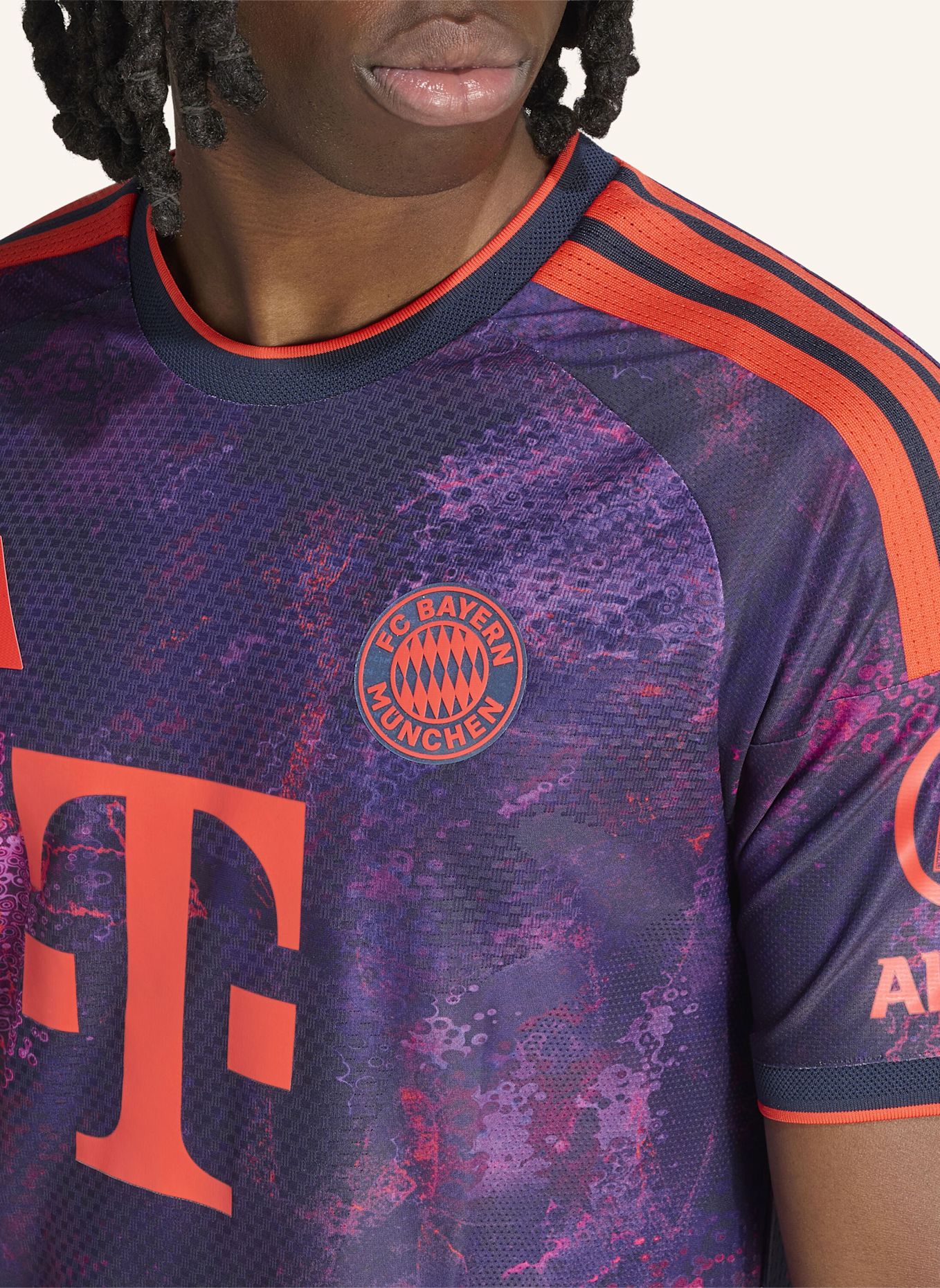 adidas FC BAYERN MÜNCHEN 26/27 AUTHENTIC AUSWEICHTRIKOT: NEONLILA / NEONROT / NEONROSA