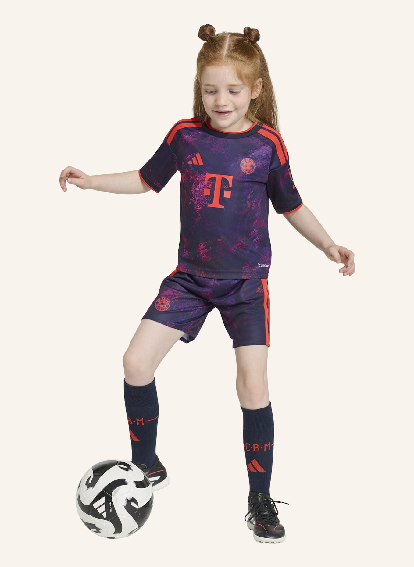 adidas FC BAYERN MÜNCHEN 26/27 KIDS AUSWEICHAUSRÜSTUNG: NEONLILA/ NEONROT/ NEONROSA/ NEONORANGE/ NEONBLAU/ NEONGRÜN/ NEONPINK/ NEONTÜRKIS/ NEONGELB