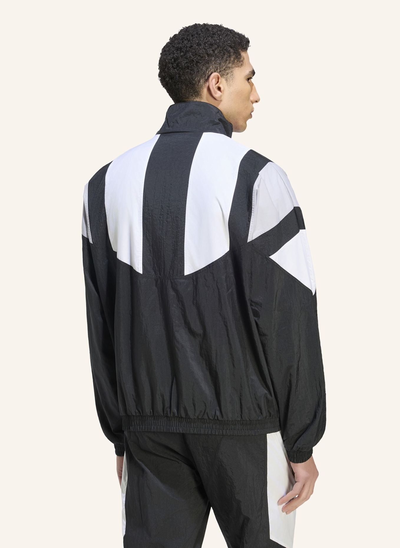 adidas JUVENTUS TURIN EQT TRAININGSJACKE: SCHWARZ