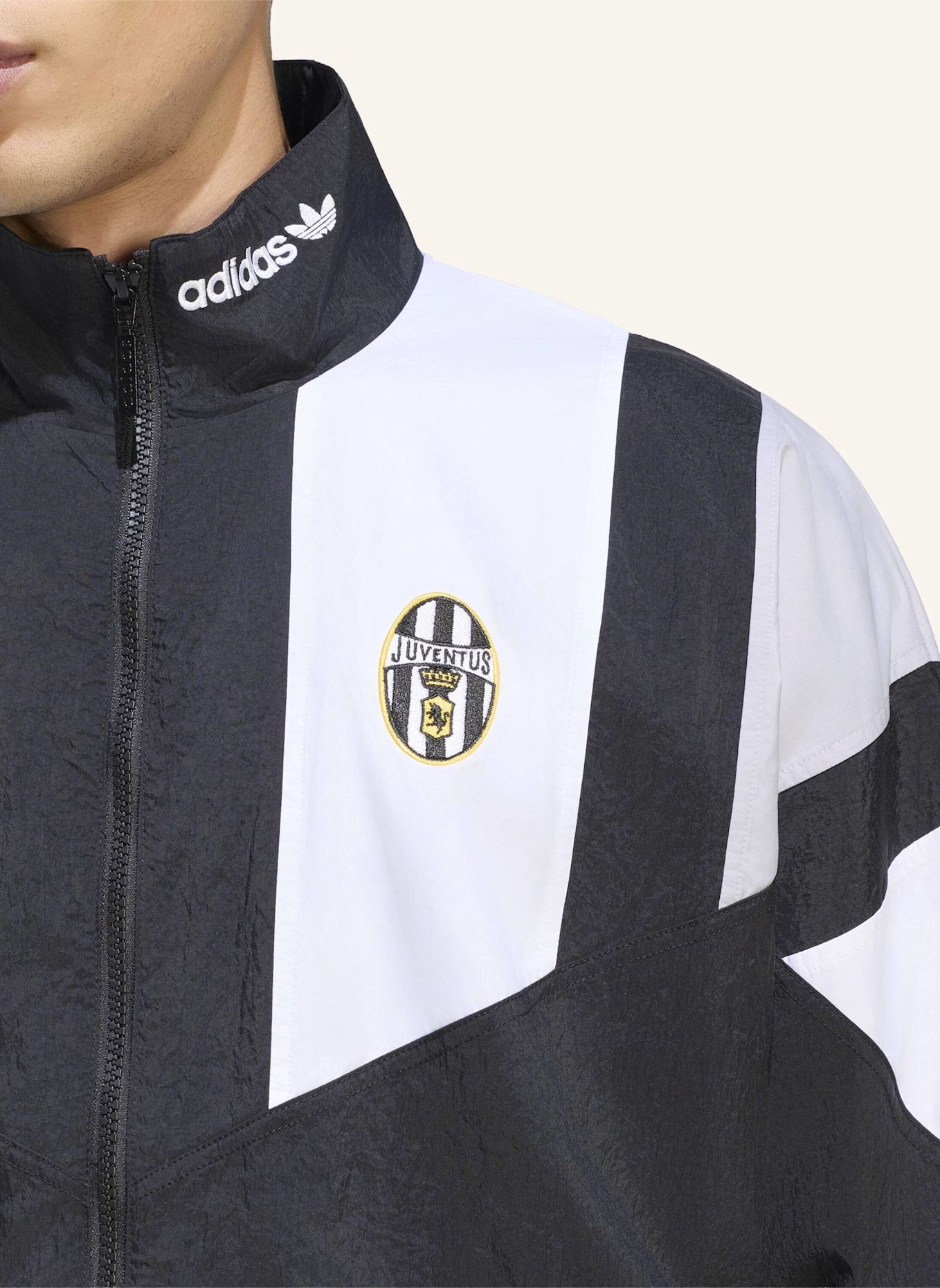 adidas JUVENTUS TURIN EQT TRAININGSJACKE: SCHWARZ
