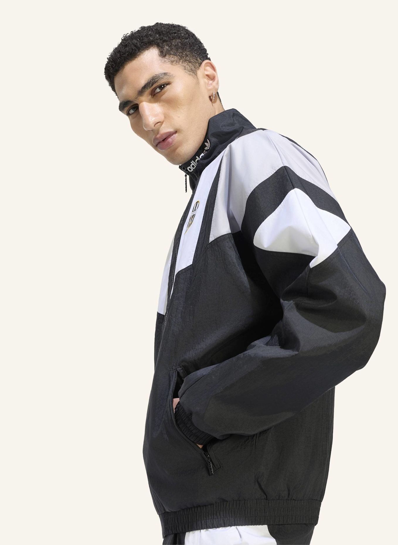 adidas JUVENTUS TURIN EQT TRAININGSJACKE: SCHWARZ