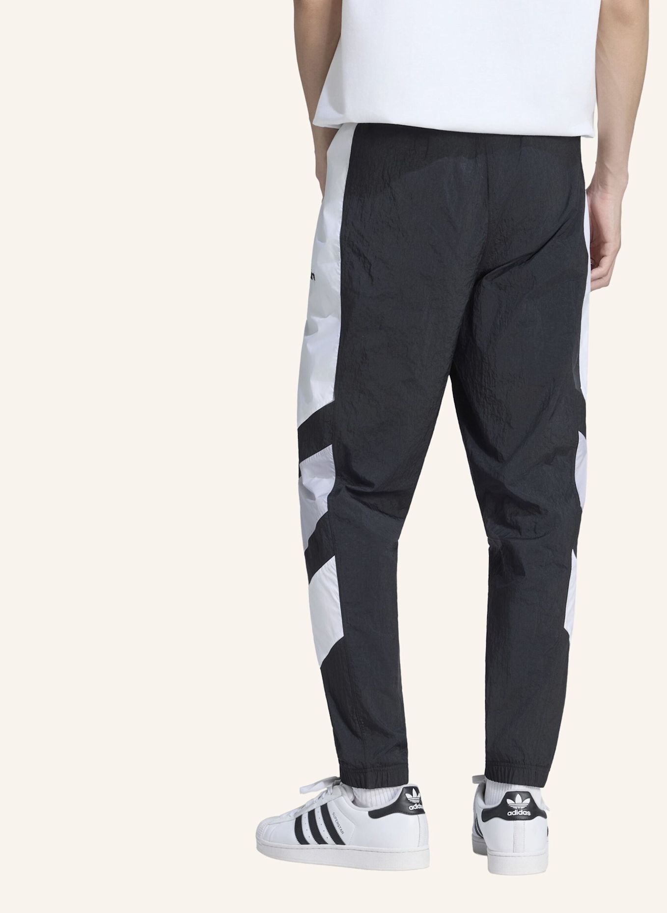adidas JUVENTUS TURIN EQT TRAININGSHOSE: SCHWARZ