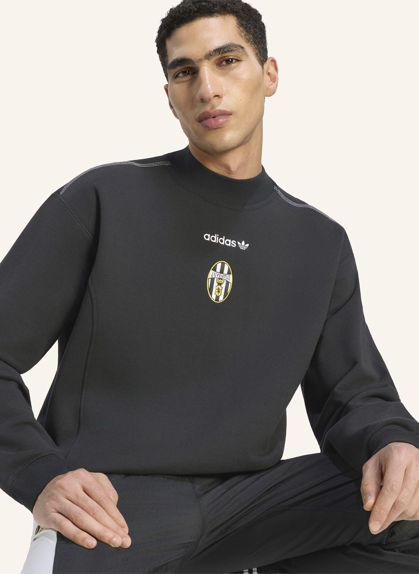 adidas JUVENTUS TURIN EQT SWEATSHIRT: SCHWARZ