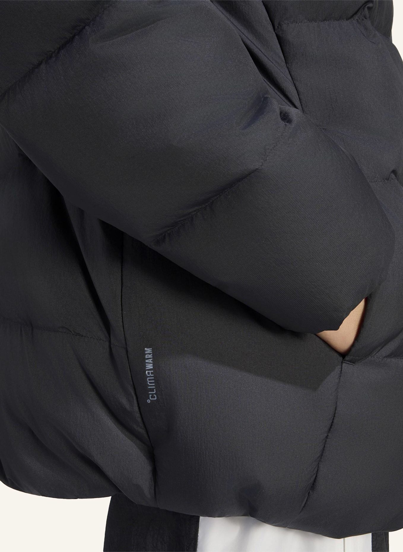 adidas JUVENTUS TURIN CLIMAWARM 3-STREIFEN PUFFER JACKE, KAPUZE: SCHWARZ