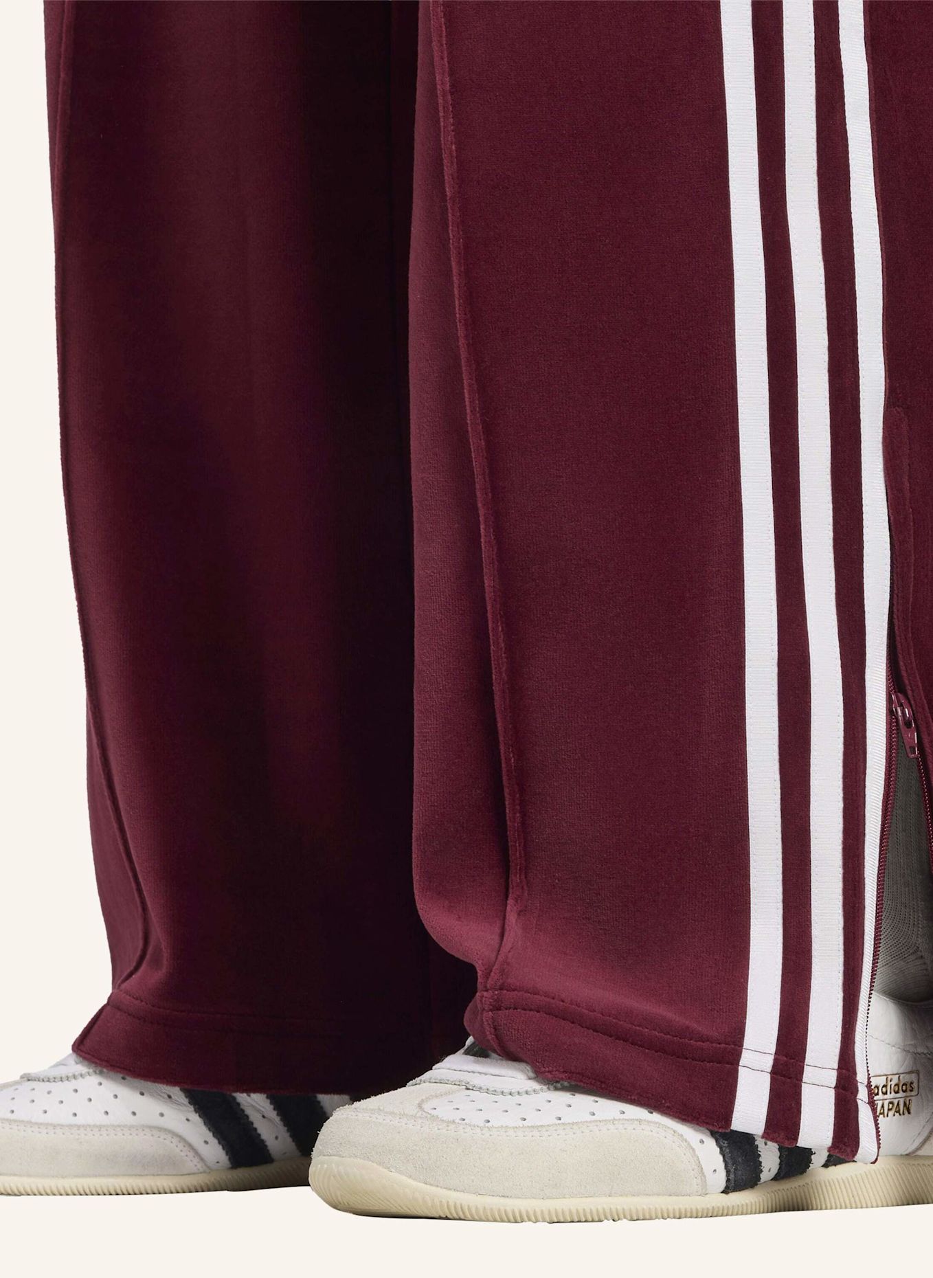 adidas Originals VELOURS TRAININGSHOSE, PLISSIERT: ROT