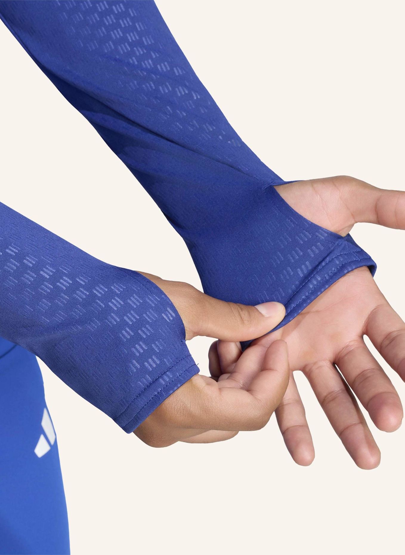 adidas MANCHESTER UNITED 26/27 CUP TIRO TRAININGSOBERTEIL: BLAU
