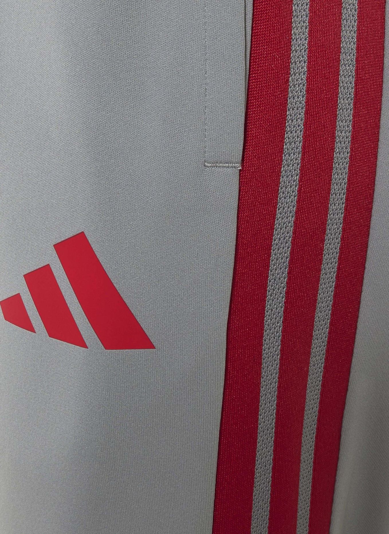 adidas LIVERPOOL FC 26/27 CUP TIRO KIDS TRAININGSHOSE: GRAU