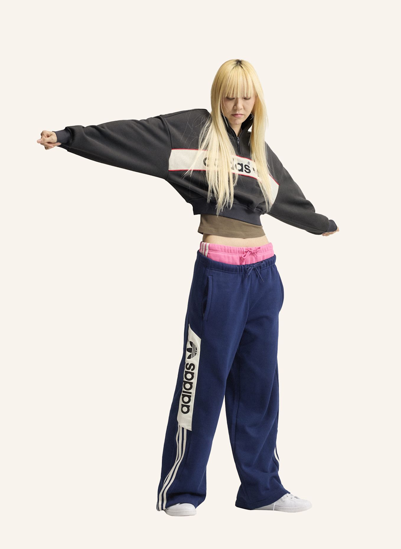 adidas Originals ADISIGNATURE NY SWEATSHIRT, REISSVERSCHLUSS BIS ZUR BRUST: SCHWARZ
