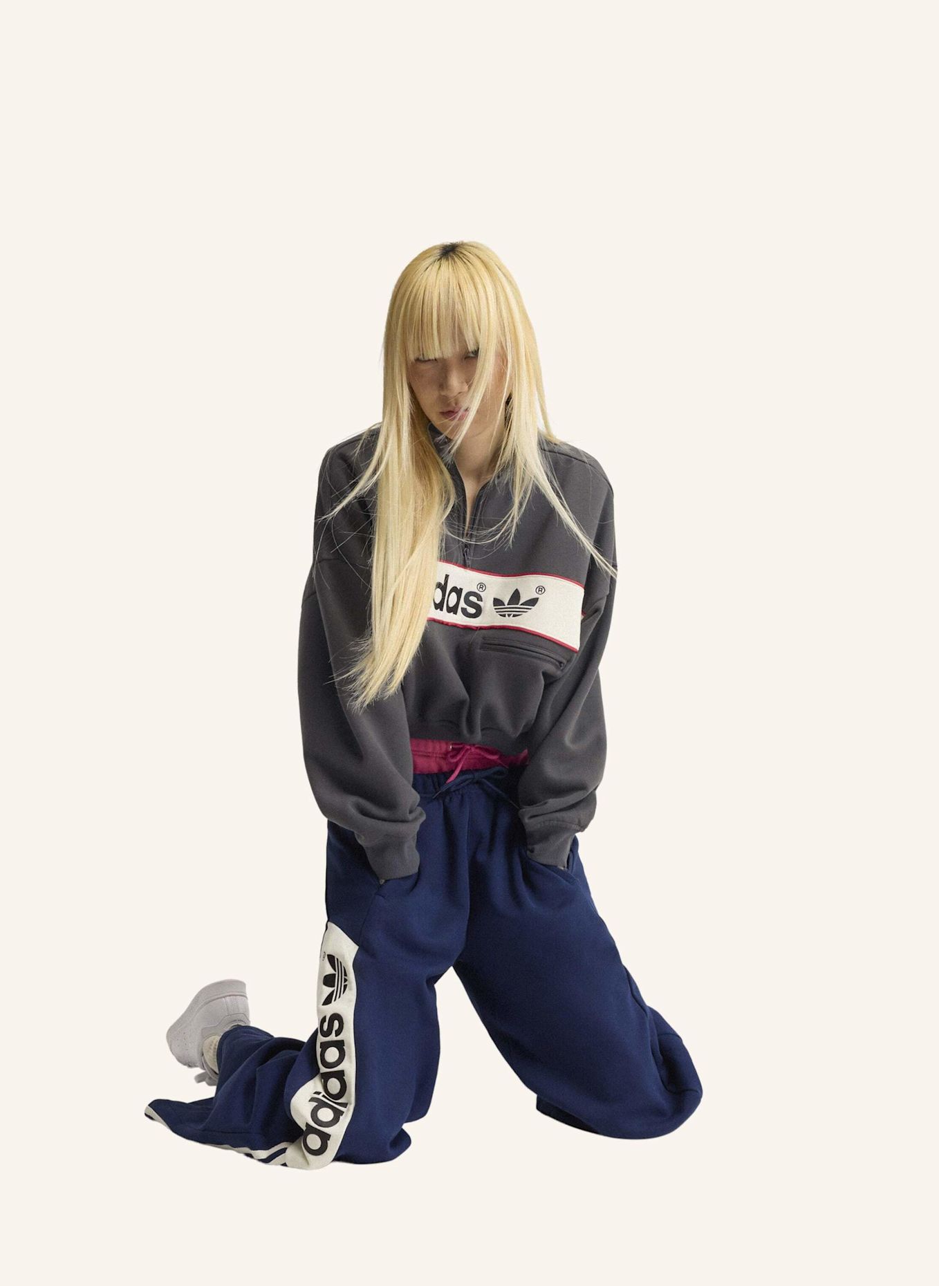 adidas Originals ADISIGNATURE NY SWEATSHIRT, REISSVERSCHLUSS BIS ZUR BRUST: SCHWARZ