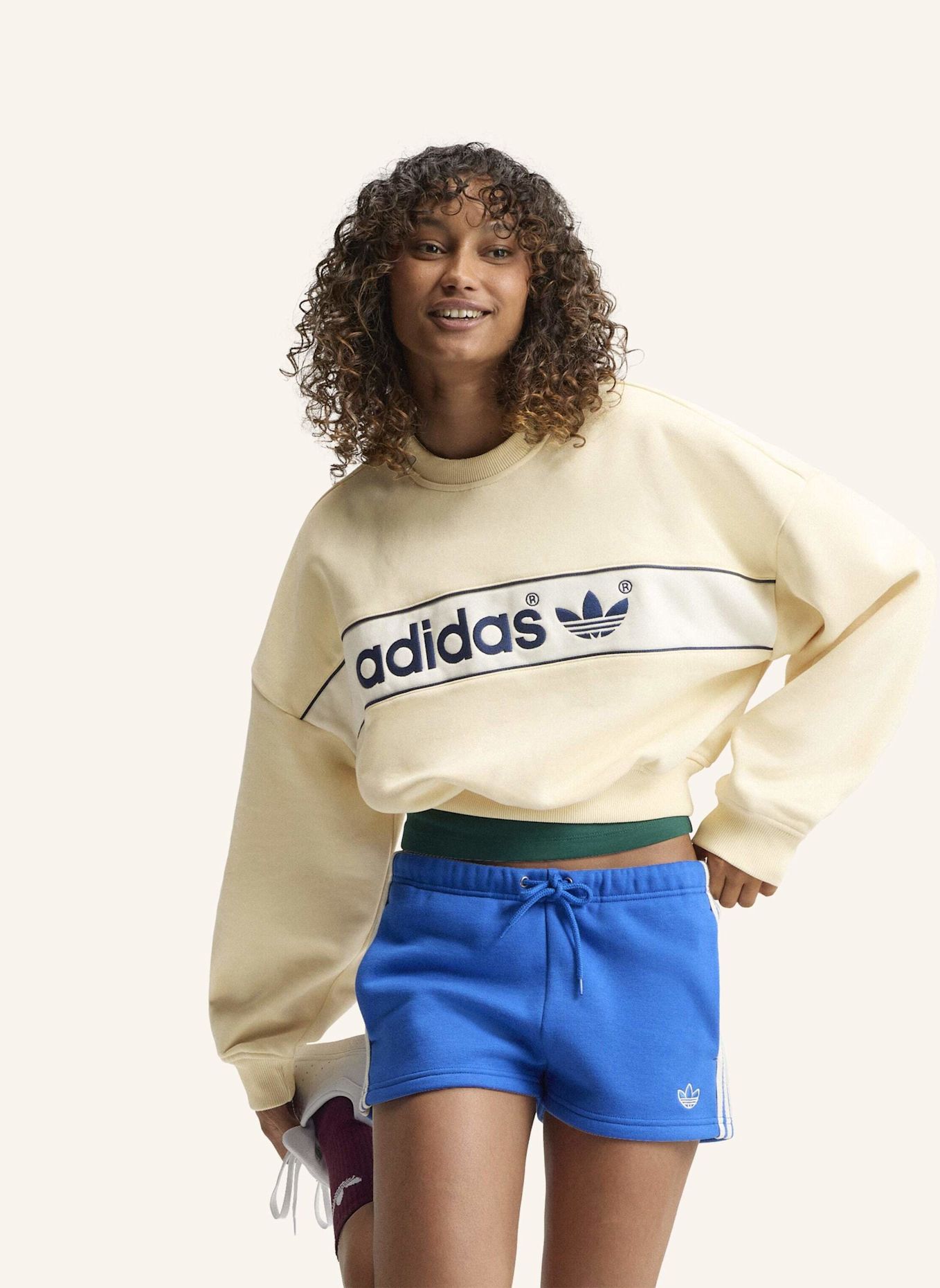 adidas Originals ADISIGNATURE NY SWEATSHIRT, RUNDHALSAUSSCHNITT: CREME