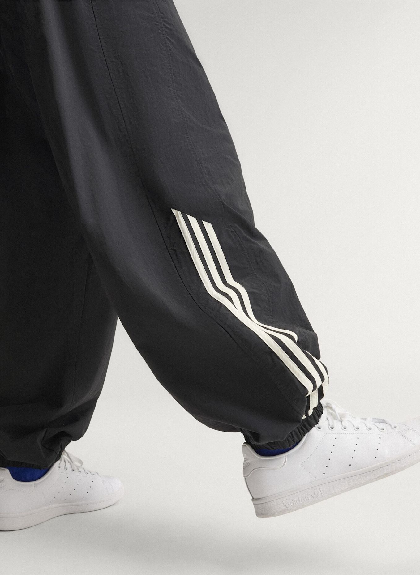 adidas Originals ADISIGNATURE VISTA WIND TRAININGSHOSE: SCHWARZ