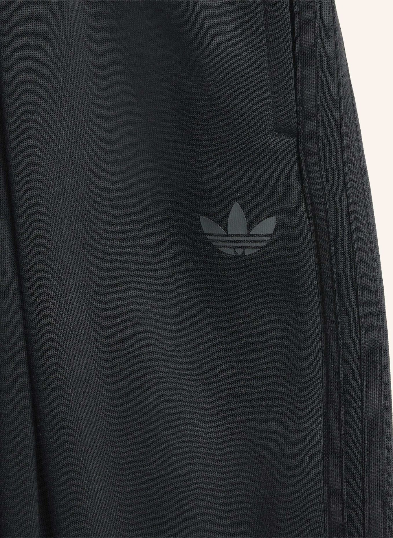 adidas Originals ADIDAS POKEMON HOODIE-SET, LOCKERER SCHNITT: SCHWARZ