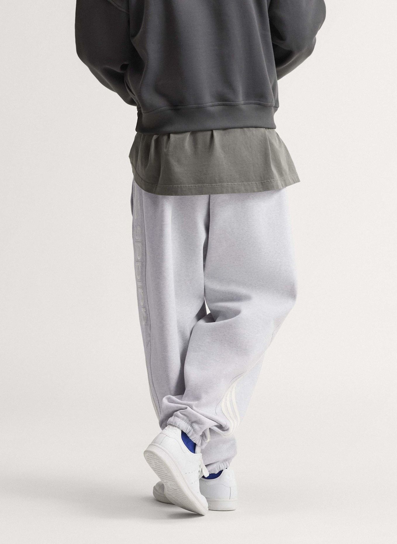 adidas Originals ADISIGNATURE NY JOGGINGHOSE: GRAU