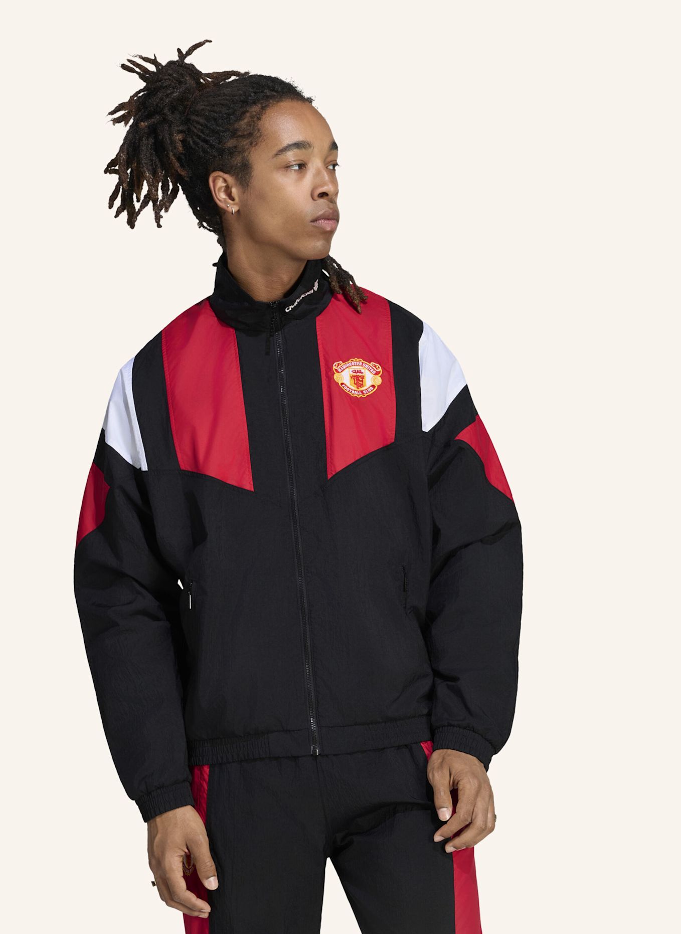 adidas MANCHESTER UNITED EQT TRACK TOP: SCHWARZ