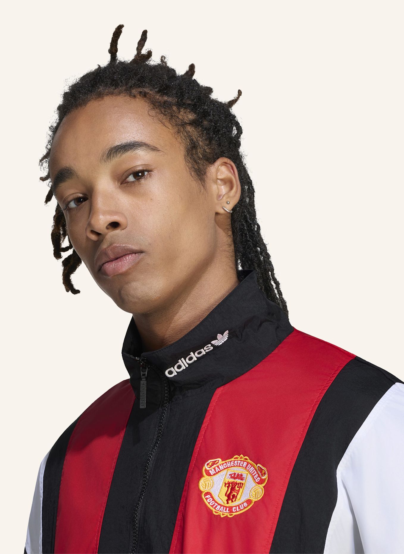 adidas MANCHESTER UNITED EQT TRACK TOP: SCHWARZ
