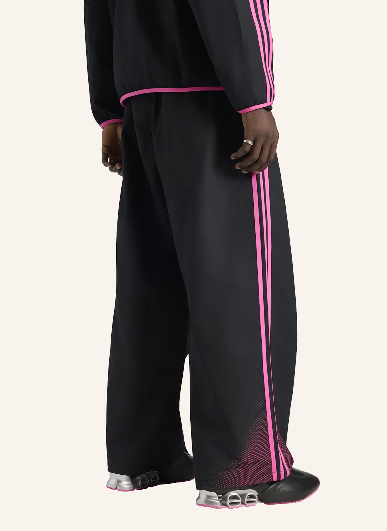 adidas Originals HUNI TRAININGSHOSE: SCHWARZ